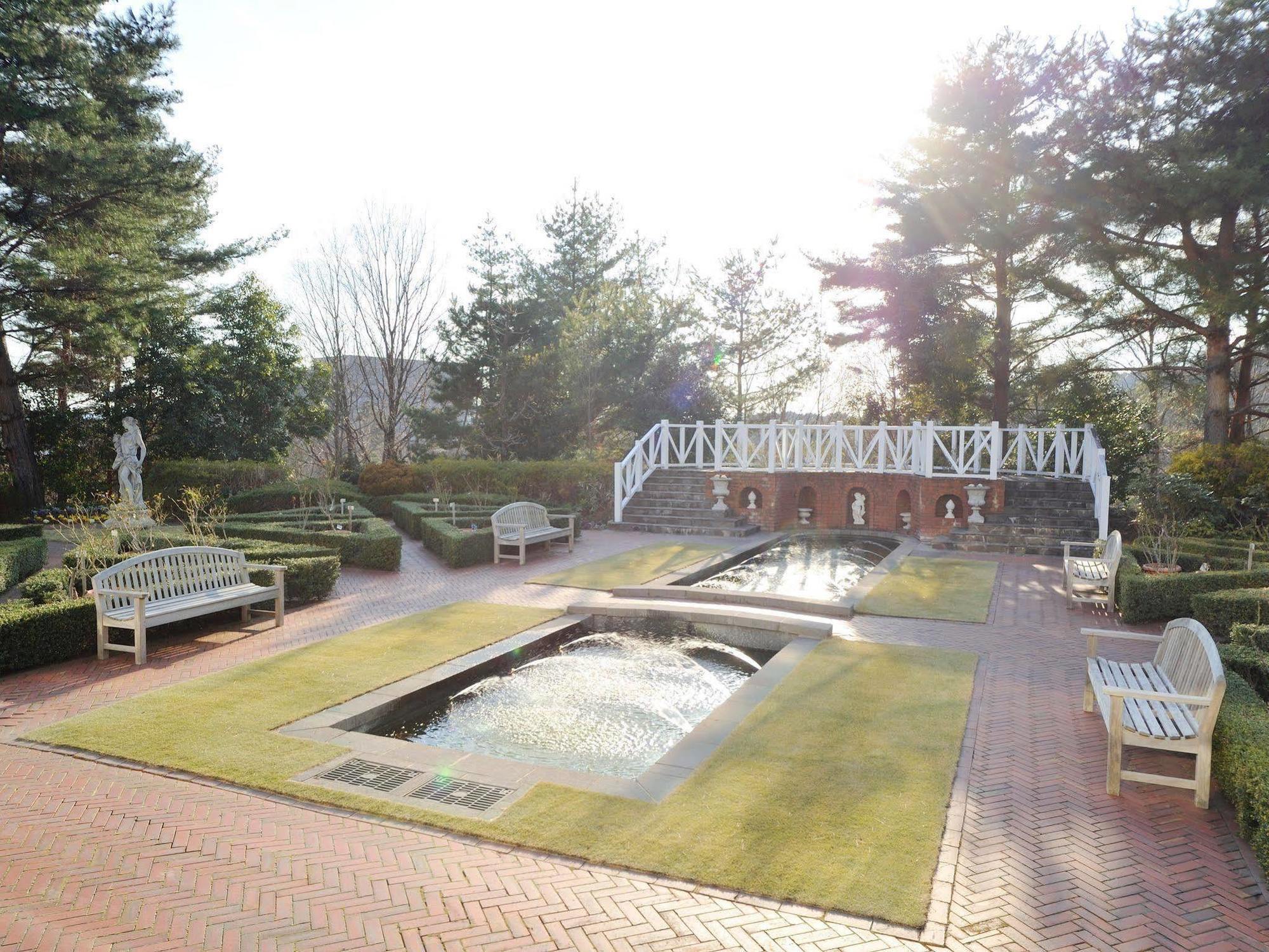 Forest Hills Garden Mihara  Exterior photo